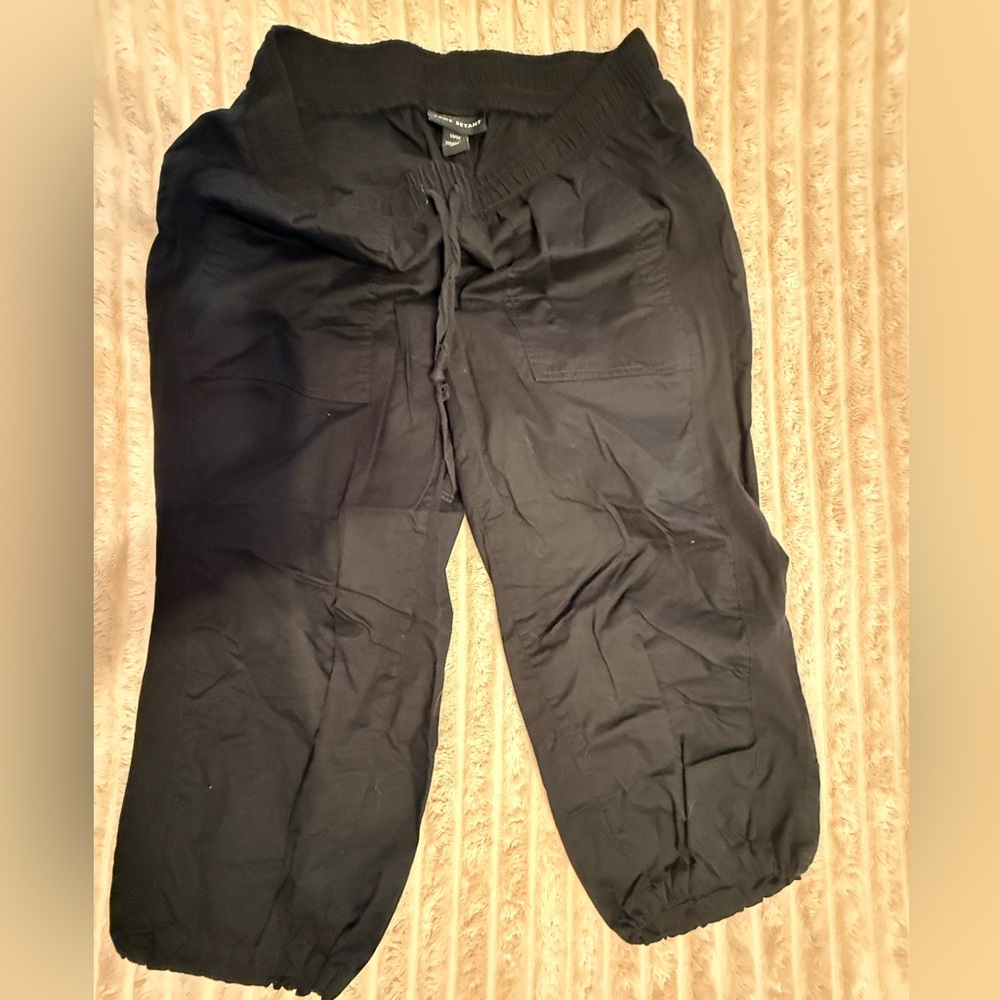 Lane Bryant Black Elastic Waist Capri Pants